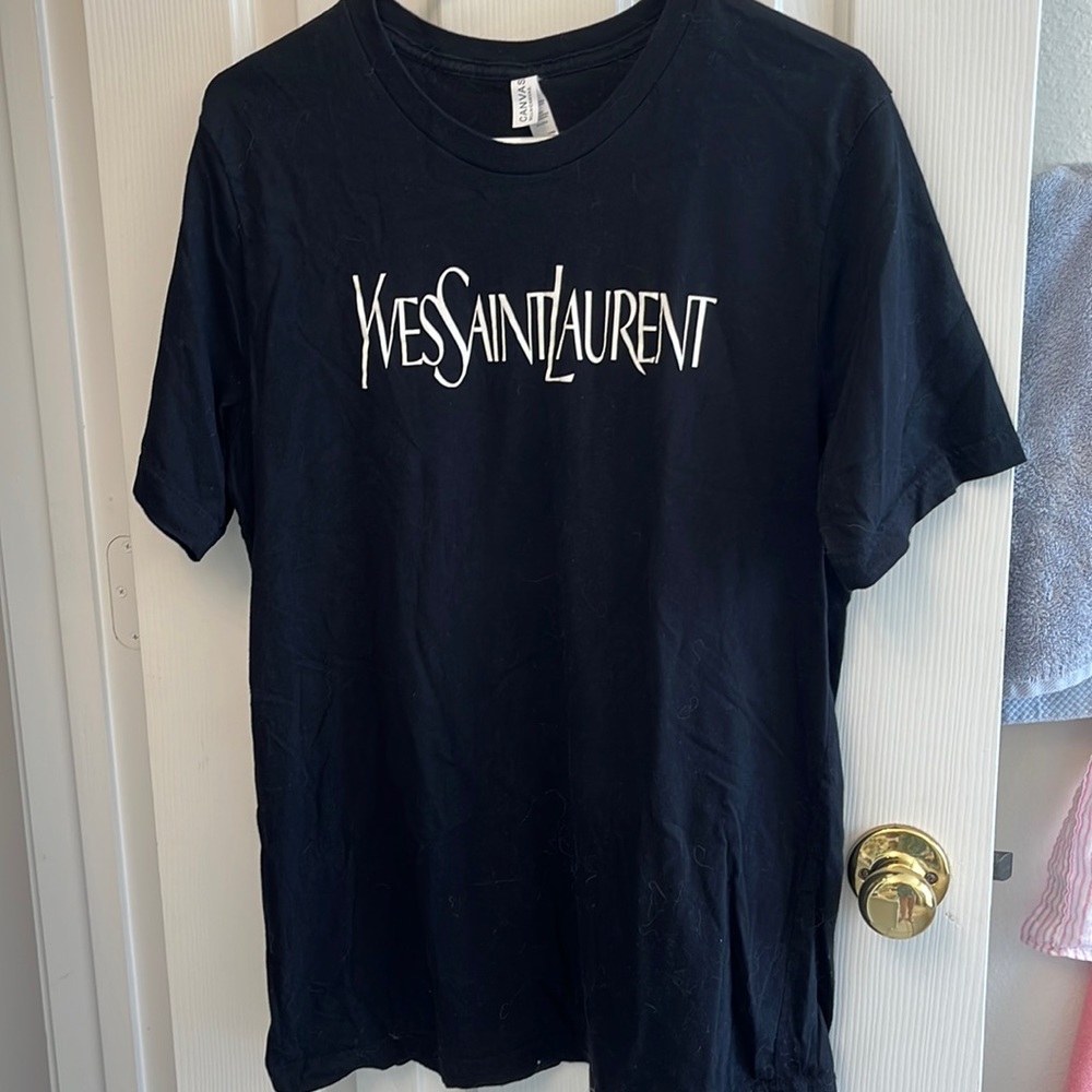 Designer inspired logo tee. L